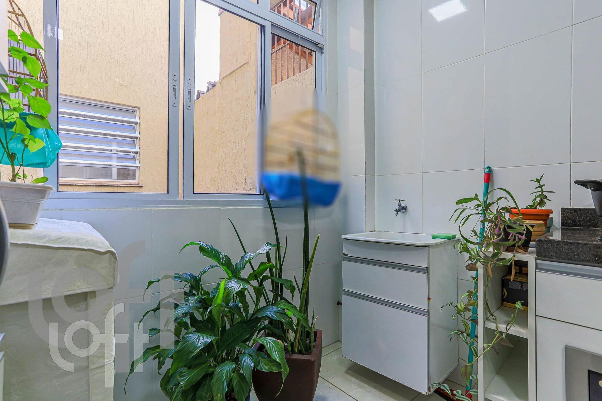 Apartamento à venda com 2 quartos, 75m² - Foto 6