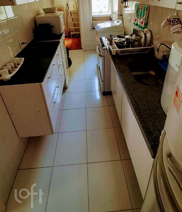 Apartamento à venda com 2 quartos, 67m² - Foto 15