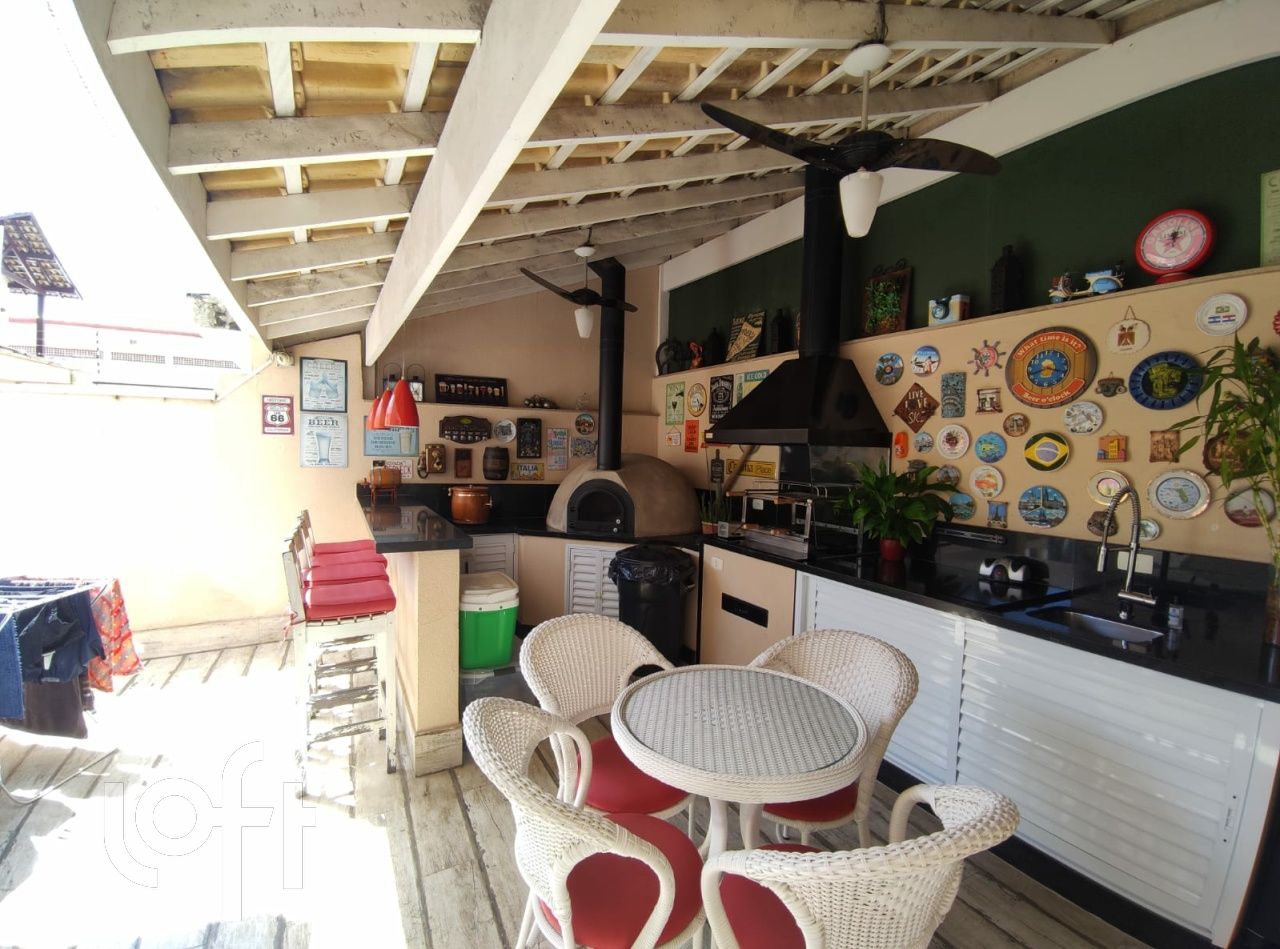 Casa à venda com 3 quartos, 210m² - Foto 36