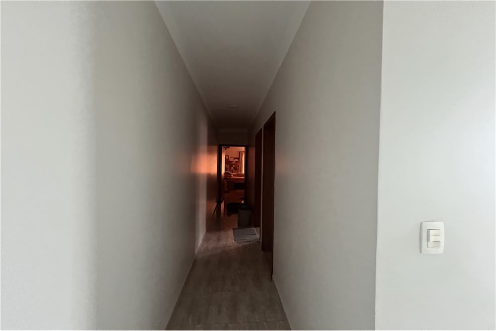Casa à venda com 4 quartos, 250m² - Foto 16