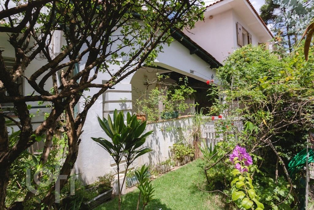 Casa, 3 quartos, 210 m² - Foto 2