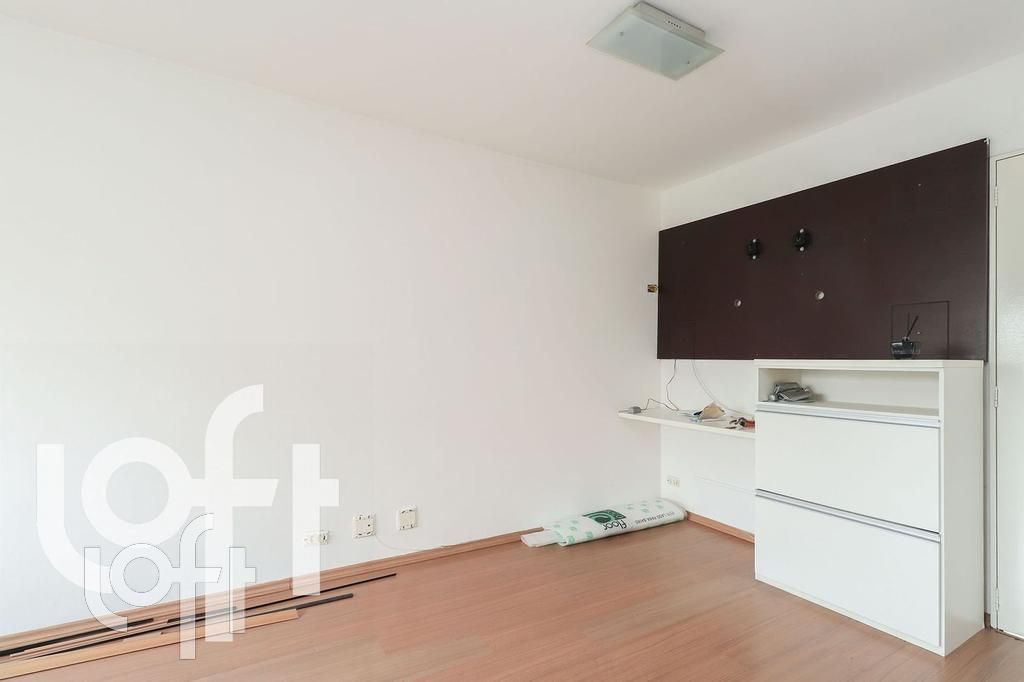 Apartamento à venda com 1 quarto, 28m² - Foto 4