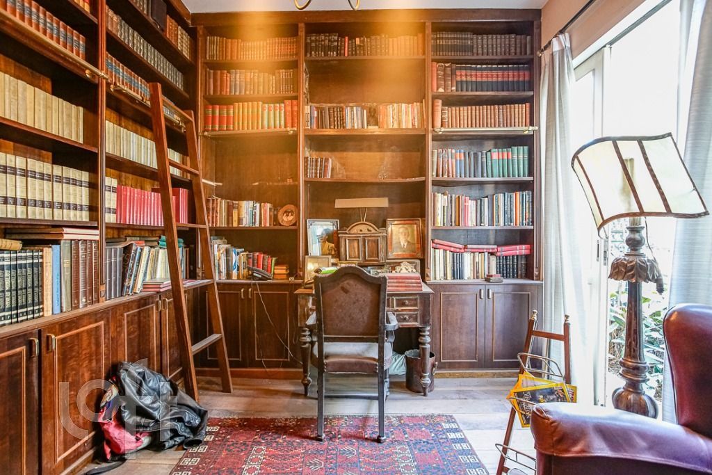 Casa à venda com 4 quartos, 559m² - Foto 17