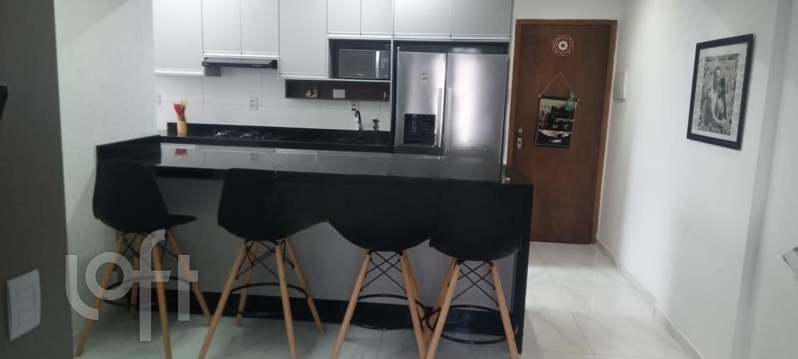 Apartamento à venda com 2 quartos, 60m² - Foto 4
