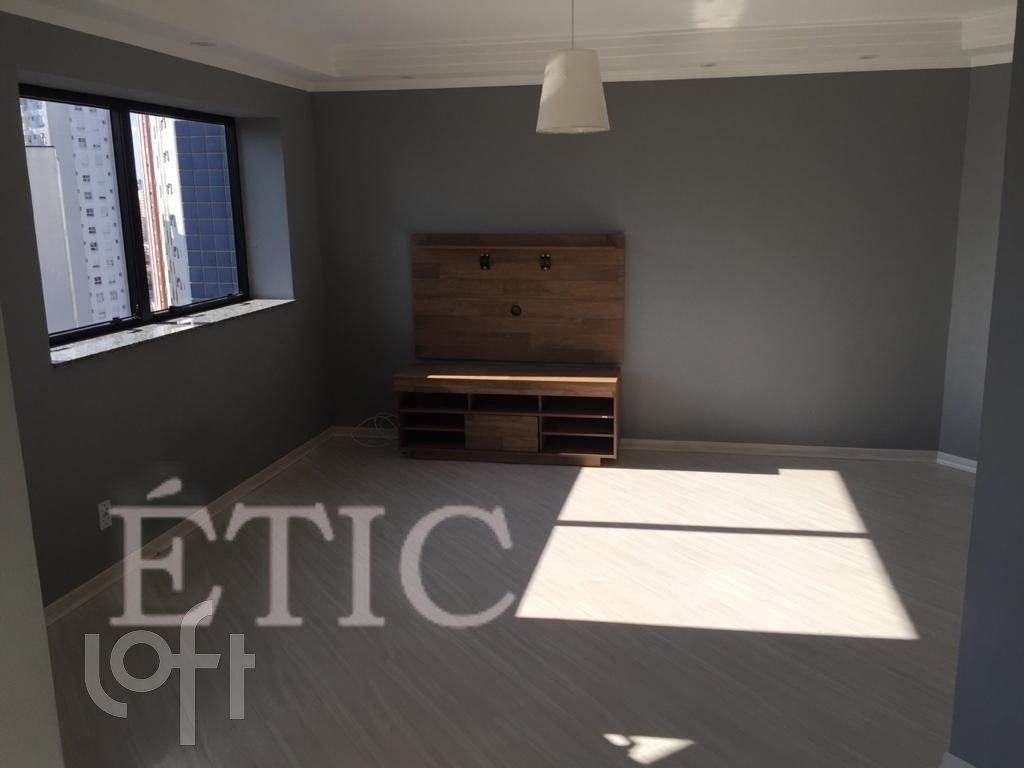 Apartamento à venda com 3 quartos, 106m² - Foto 1