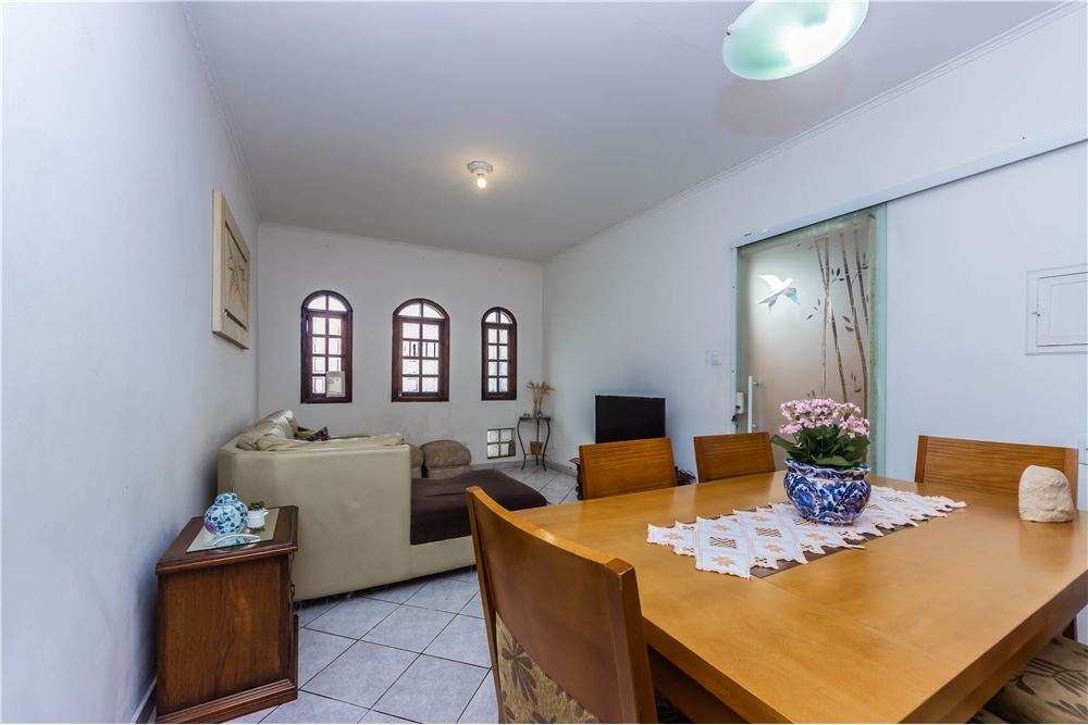 Casa à venda com 2 quartos, 80m² - Foto 7