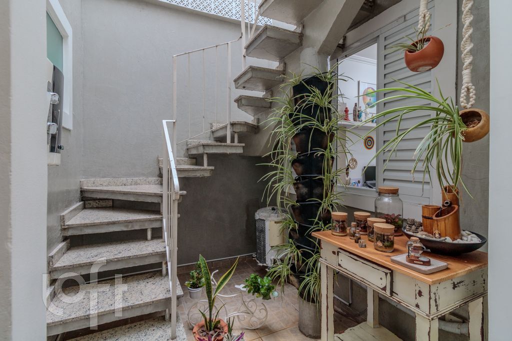 Casa à venda com 4 quartos, 219m² - Foto 45