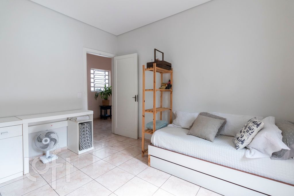 Casa à venda com 3 quartos, 142m² - Foto 8