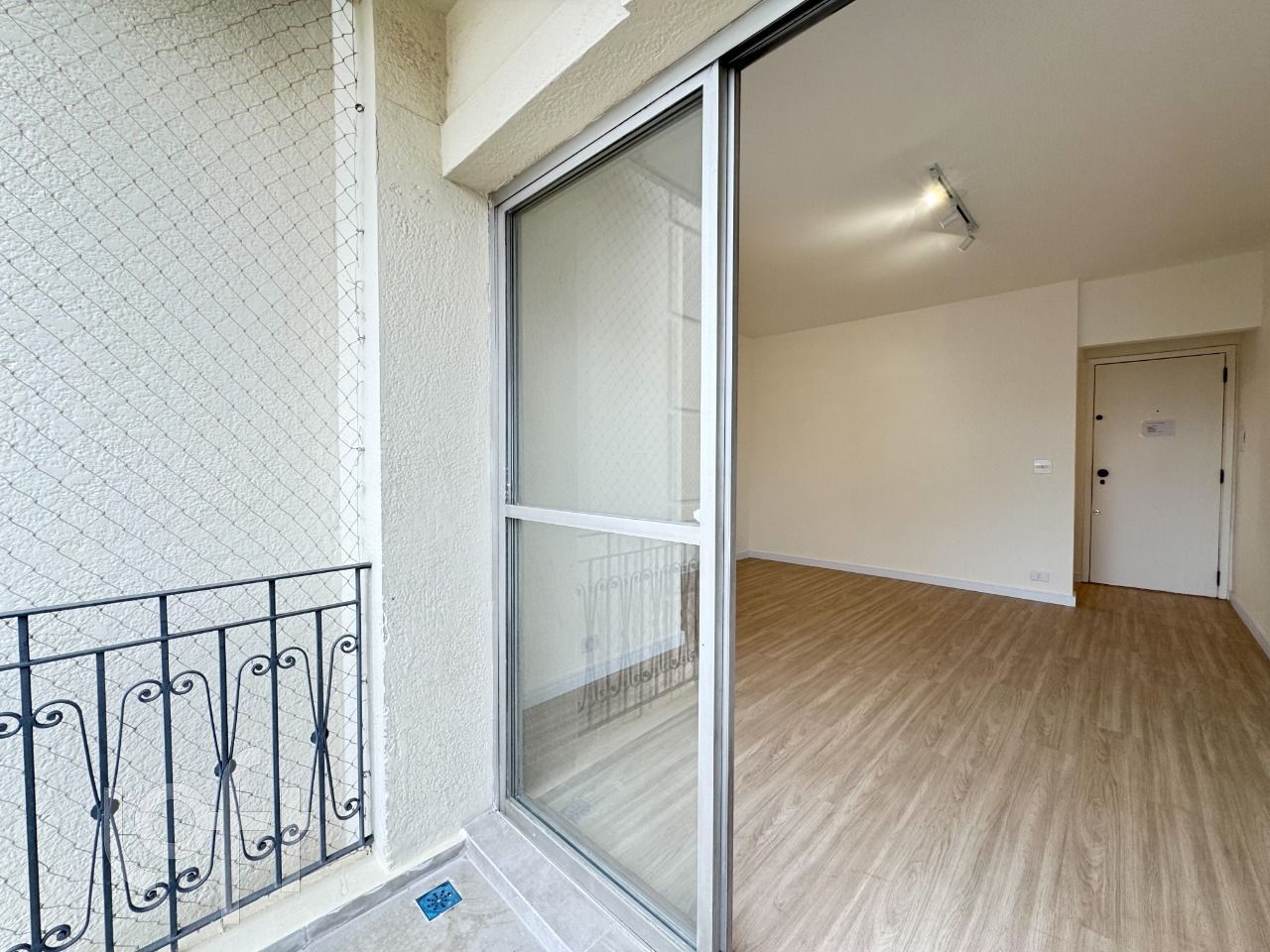 Apartamento à venda com 2 quartos, 73m² - Foto 40