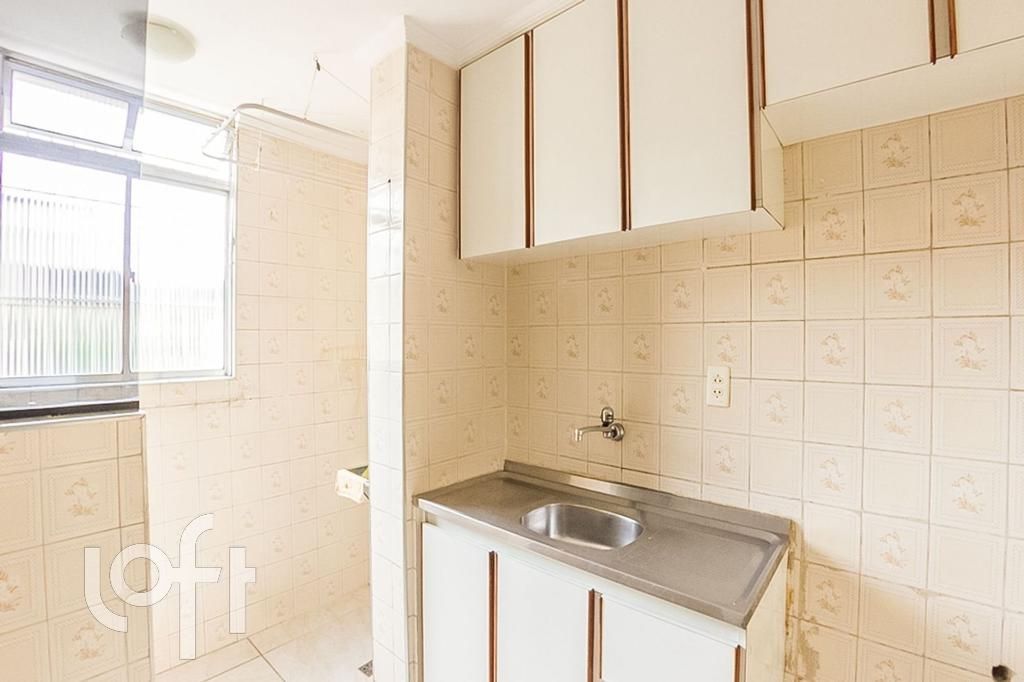 Apartamento à venda com 2 quartos, 43m² - Foto 17