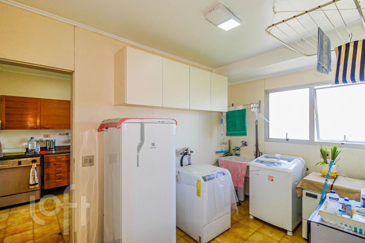 Apartamento à venda com 3 quartos, 188m² - Foto 46