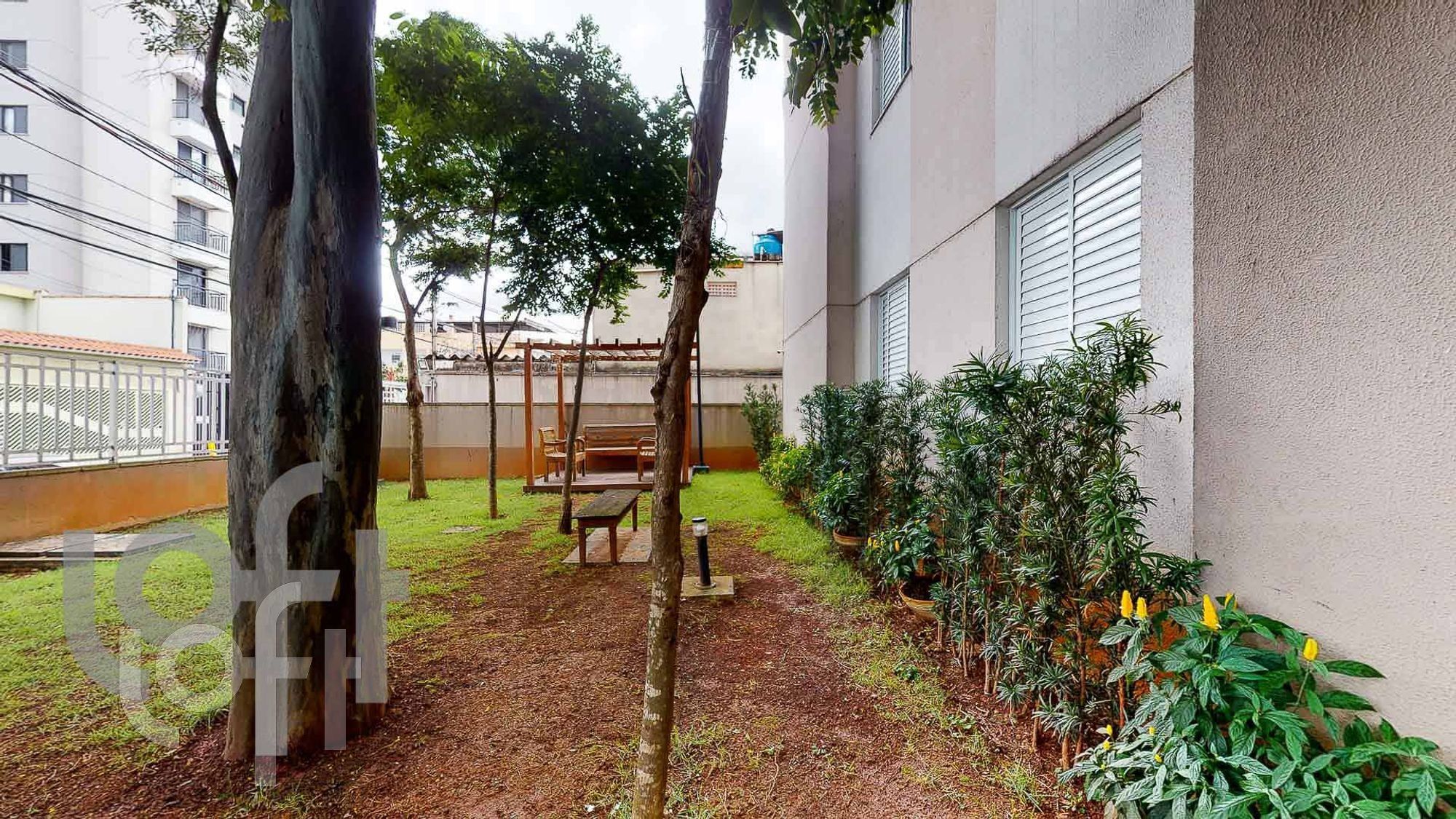 Apartamento à venda com 2 quartos, 50m² - Foto 35