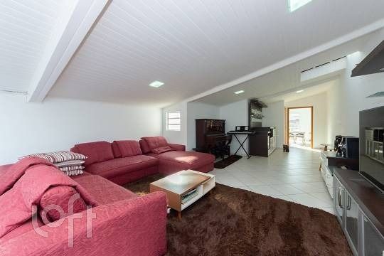 Casa, 3 quartos, 270 m² - Foto 1