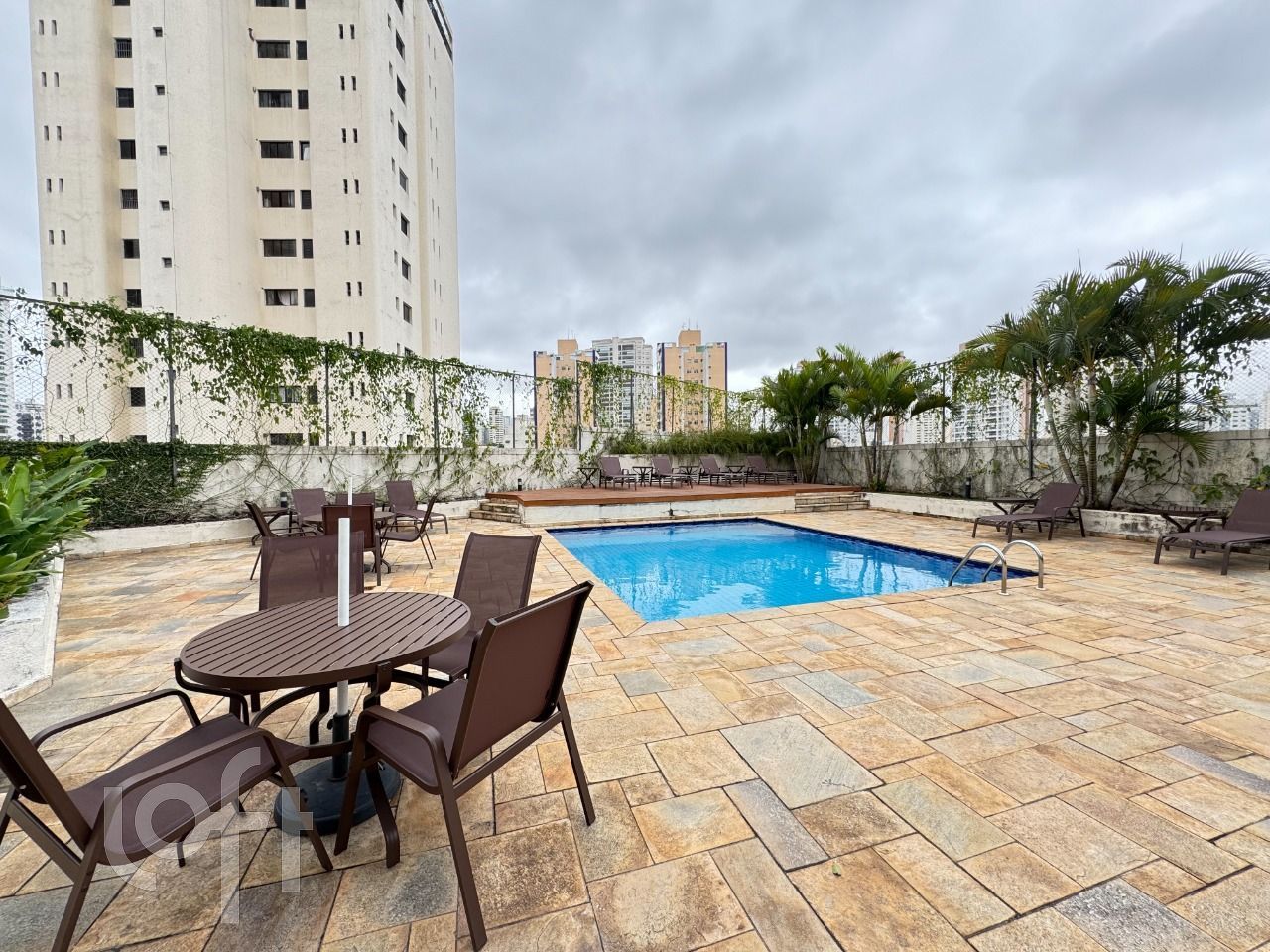 Apartamento à venda com 2 quartos, 73m² - Foto 47