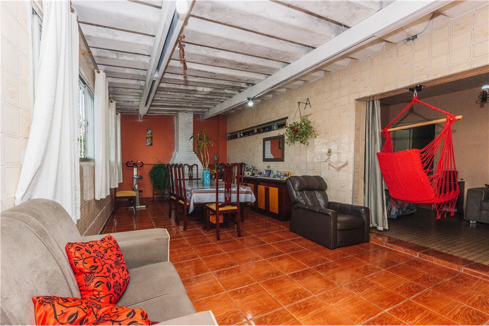 Casa à venda com 5 quartos, 215m² - Foto 33