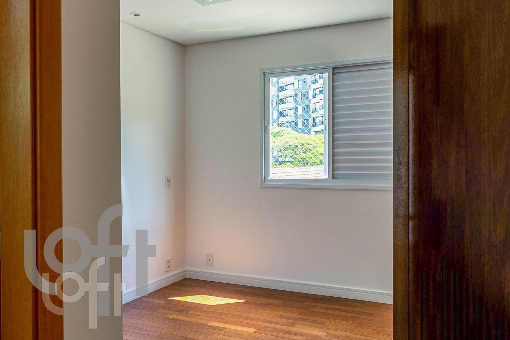Apartamento à venda com 4 quartos, 90m² - Foto 28