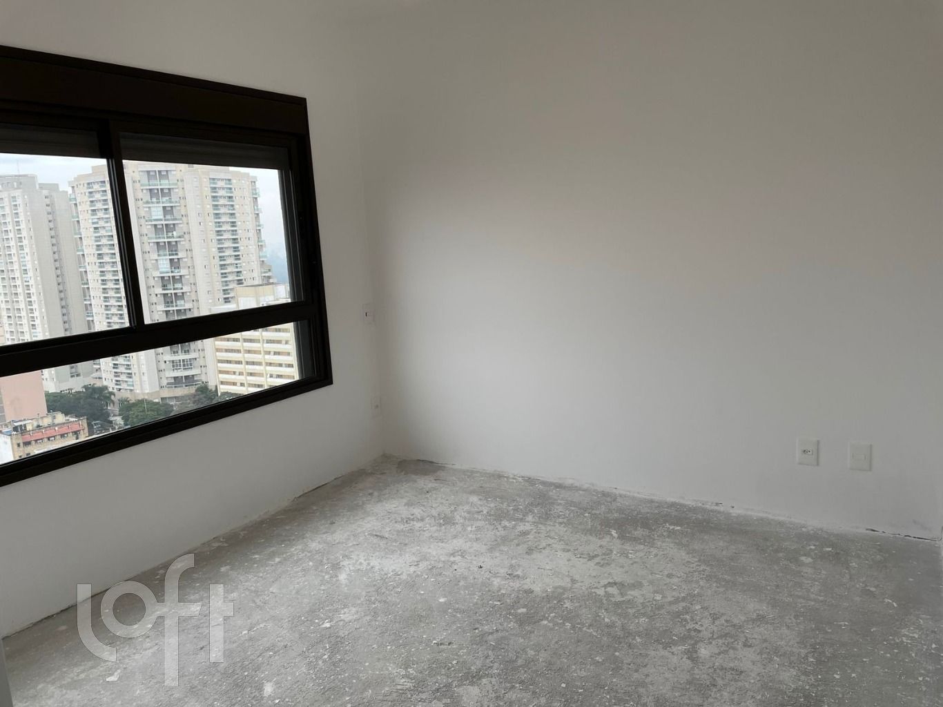 Apartamento à venda com 3 quartos, 158m² - Foto 4