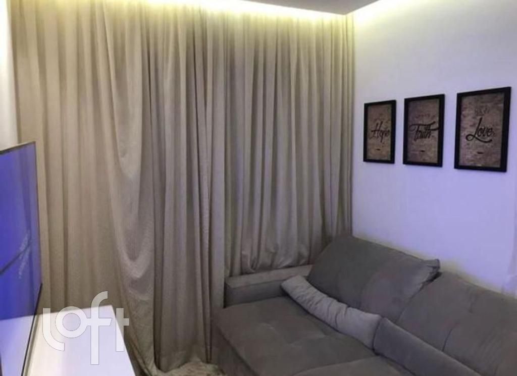 Apartamento à venda com 2 quartos, 60m² - Foto 2