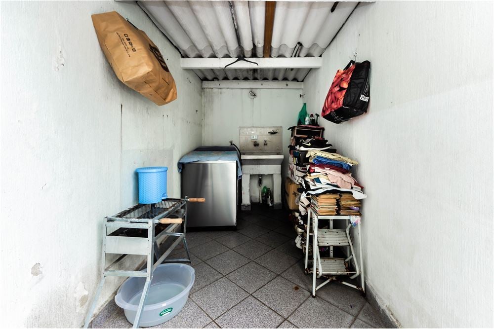 Casa à venda com 2 quartos, 80m² - Foto 16