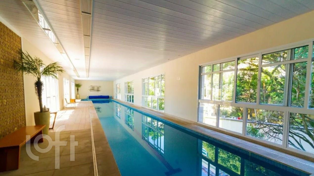 Apartamento à venda com 2 quartos, 74m² - Foto 18