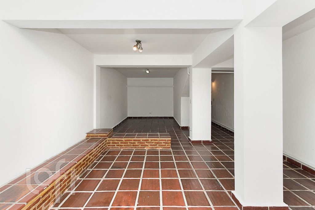 Casa à venda com 3 quartos, 231m² - Foto 21