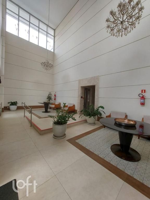 Apartamento à venda com 1 quarto, 35m² - Foto 11