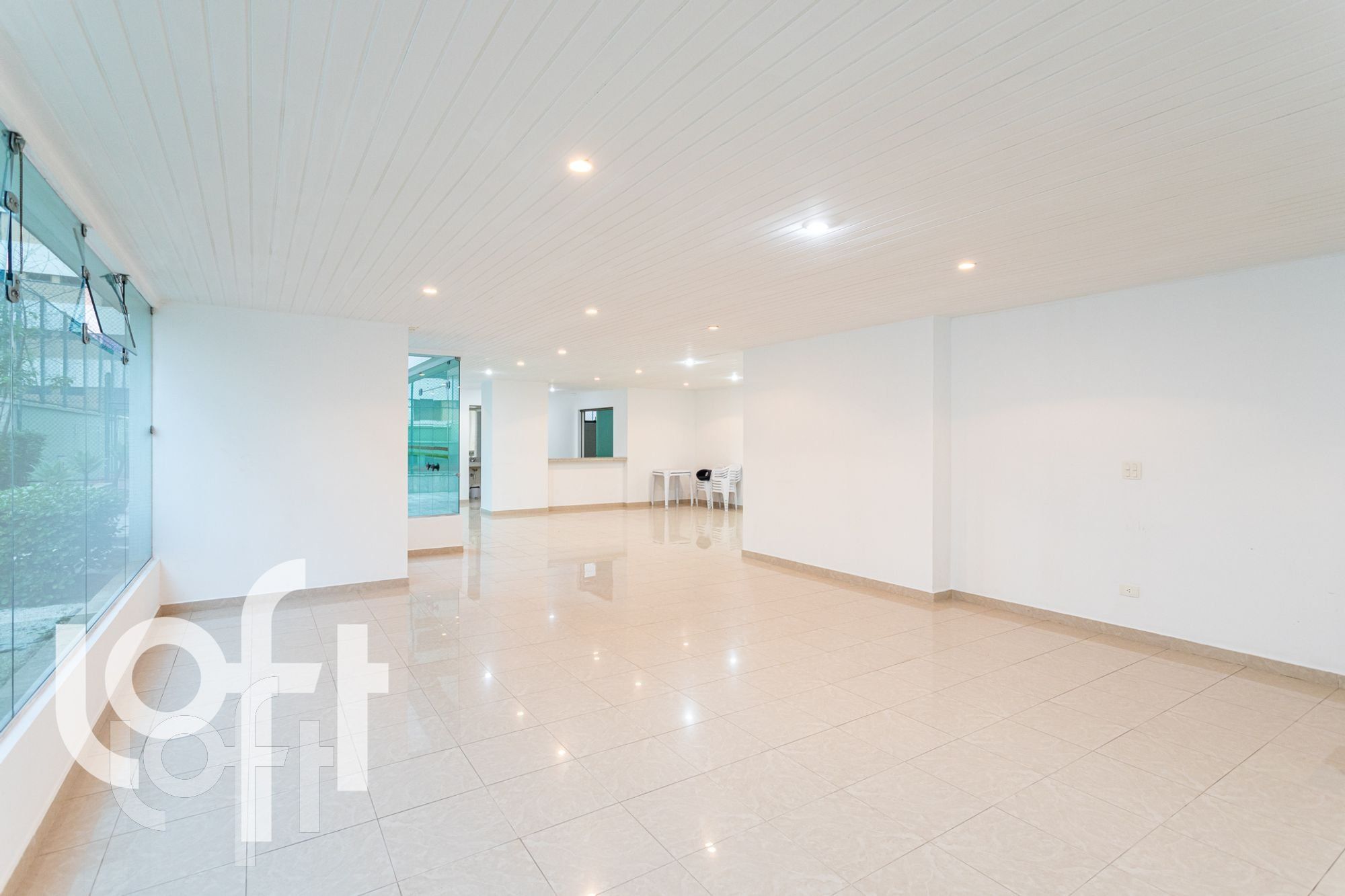 Apartamento à venda com 4 quartos, 253m² - Foto 35