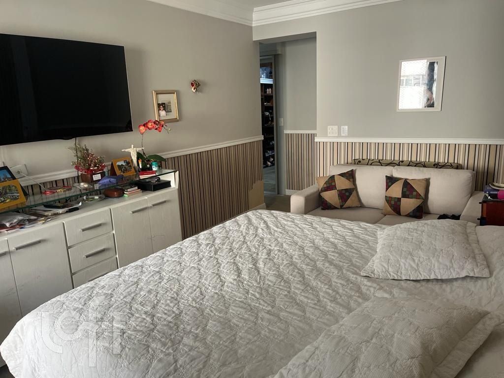 Apartamento à venda com 4 quartos, 247m² - Foto 16