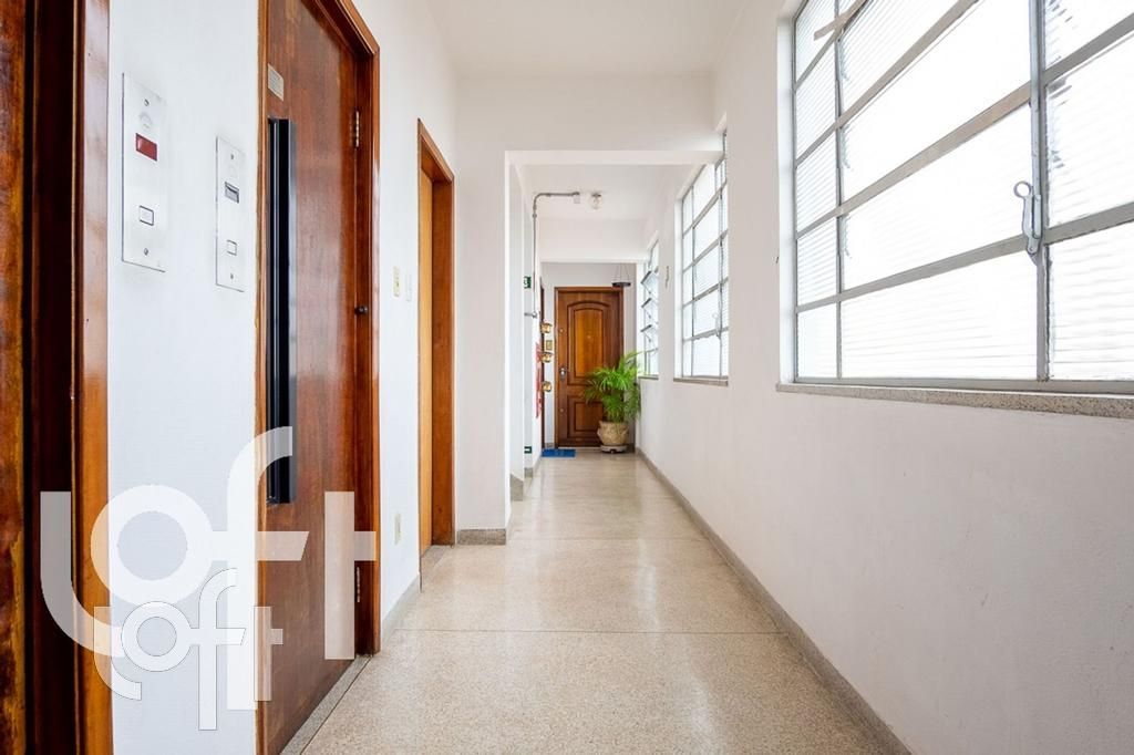 Apartamento à venda com 2 quartos, 65m² - Foto 25