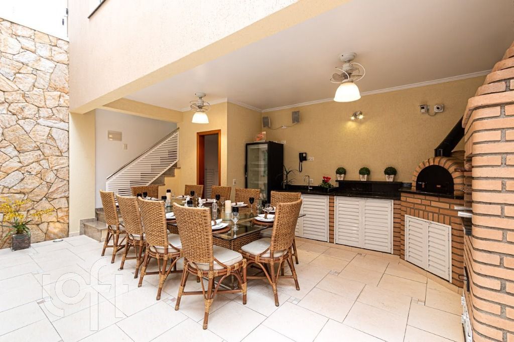 Casa, 2 quartos, 178 m² - Foto 1