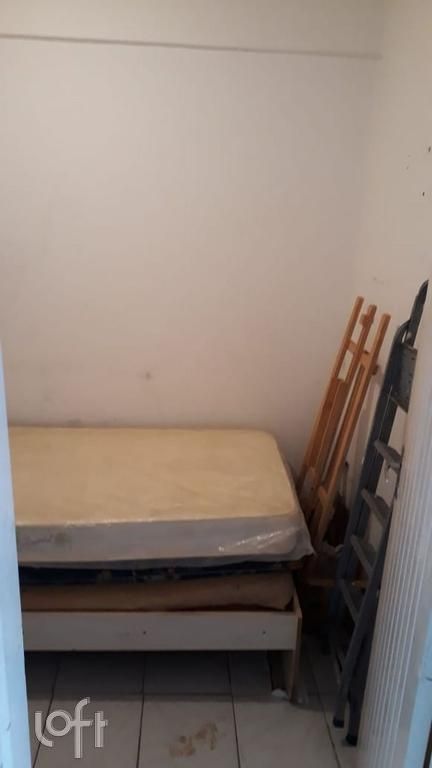 Apartamento à venda com 2 quartos, 70m² - Foto 4