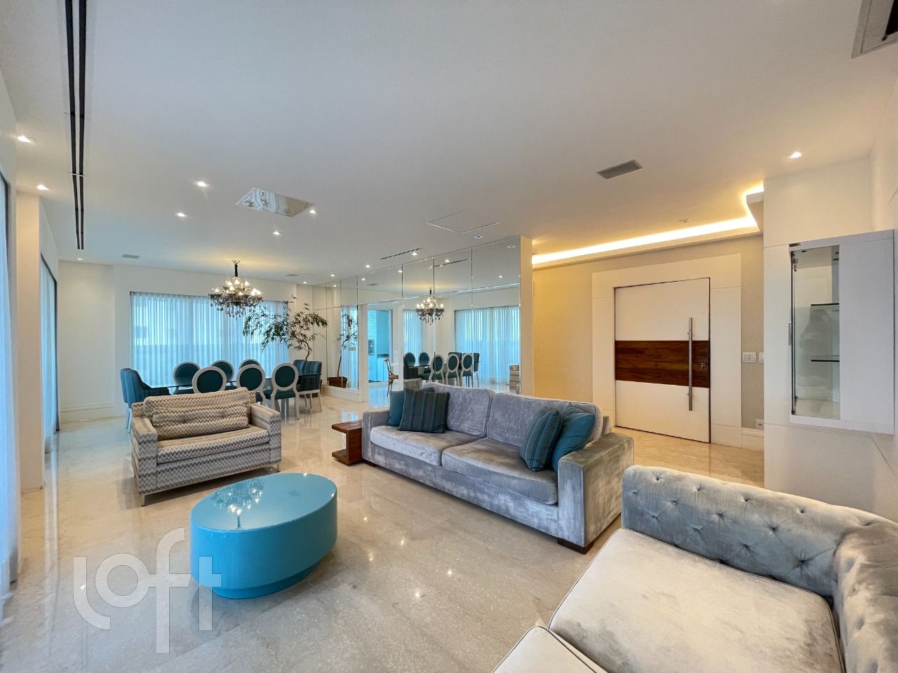 Apartamento, 3 quartos, 330 m² - Foto 1