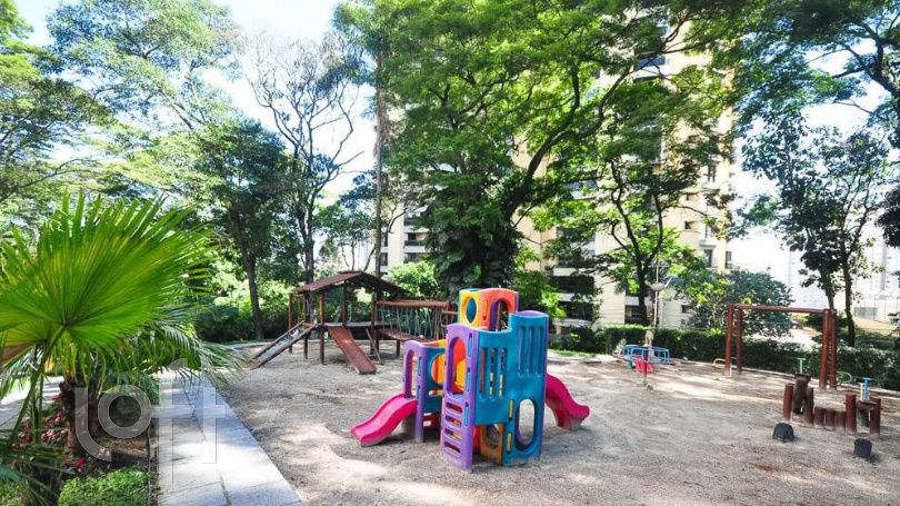 Apartamento à venda com 4 quartos, 210m² - Foto 11