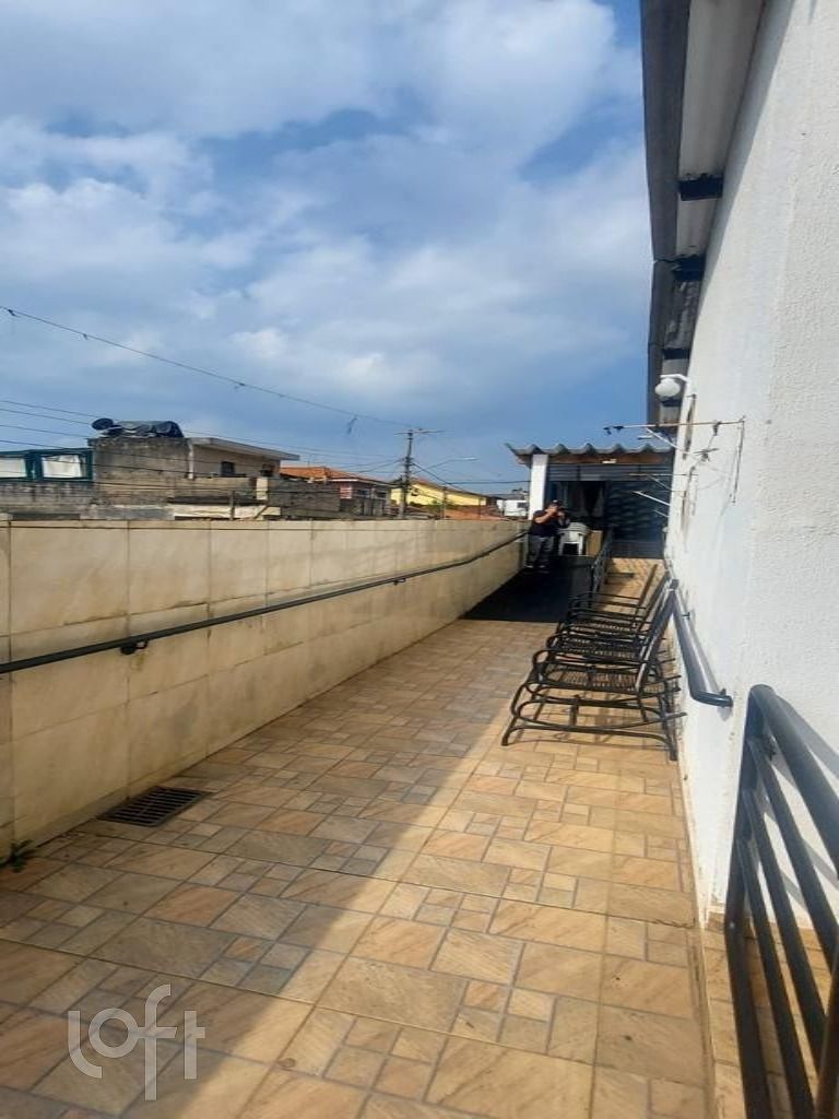 Casa à venda com 3 quartos, 130m² - Foto 1
