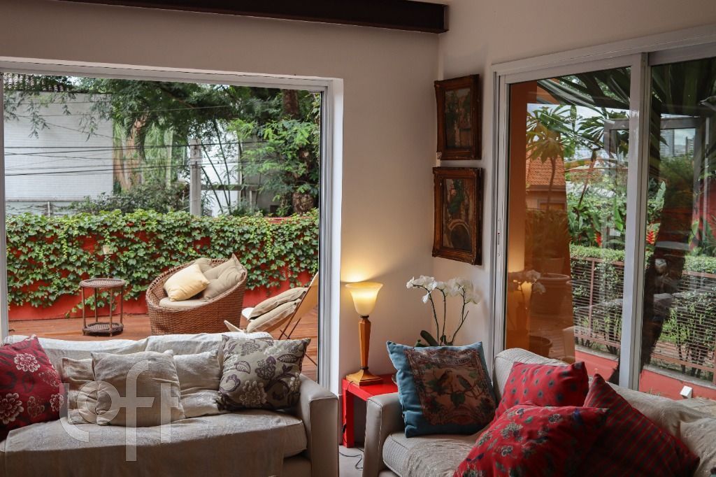 Casa, 4 quartos, 280 m² - Foto 11