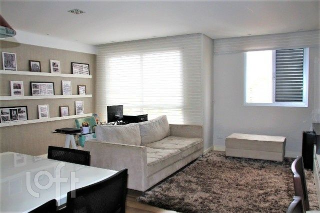 Apartamento à venda com 2 quartos, 65m² - Foto 2