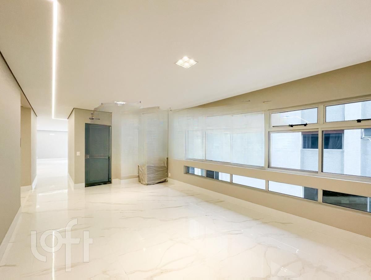 Apartamento, 3 quartos, 219 m² - Foto 2