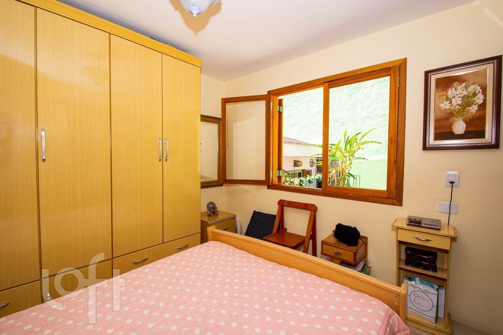Casa à venda com 3 quartos, 270m² - Foto 6
