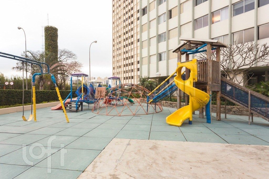 Apartamento à venda com 3 quartos, 165m² - Foto 24