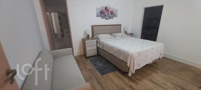 Casa à venda com 3 quartos, 160m² - Foto 2