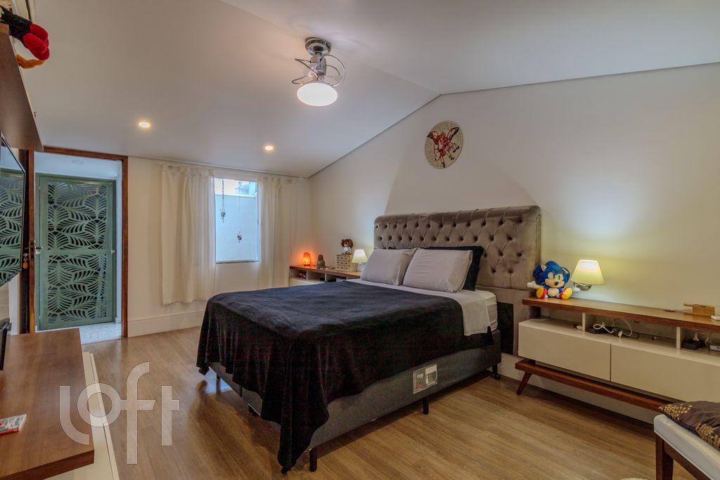 Casa à venda com 4 quartos, 219m² - Foto 29
