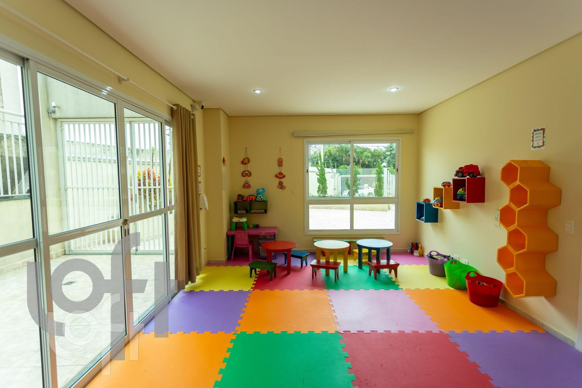 Apartamento à venda com 3 quartos, 68m² - Foto 18