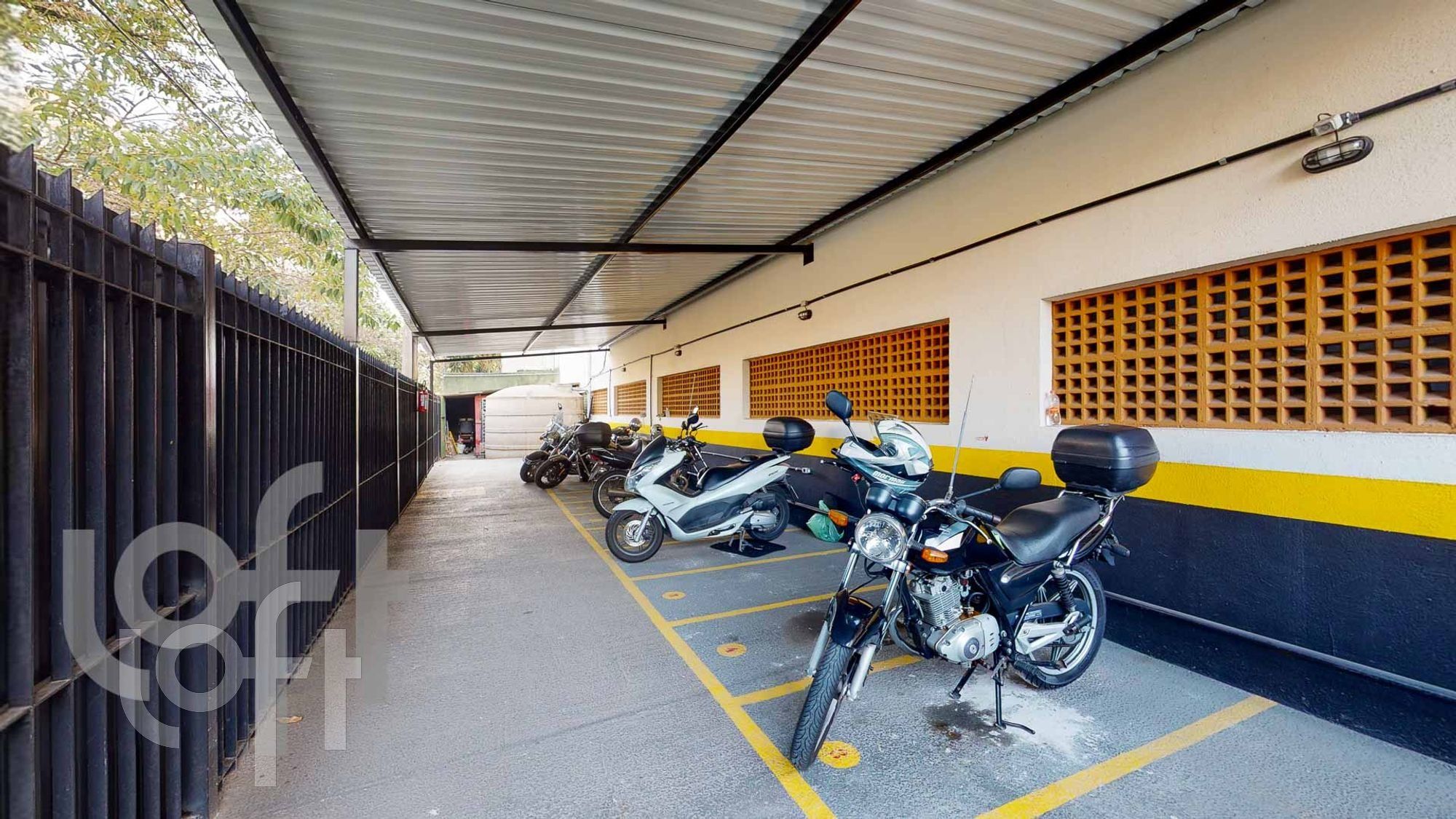 Apartamento à venda com 2 quartos, 75m² - Foto 11