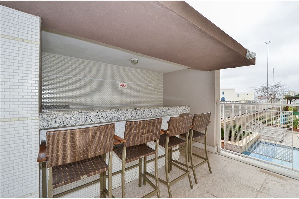 Apartamento à venda com 2 quartos, 55m² - Foto 18