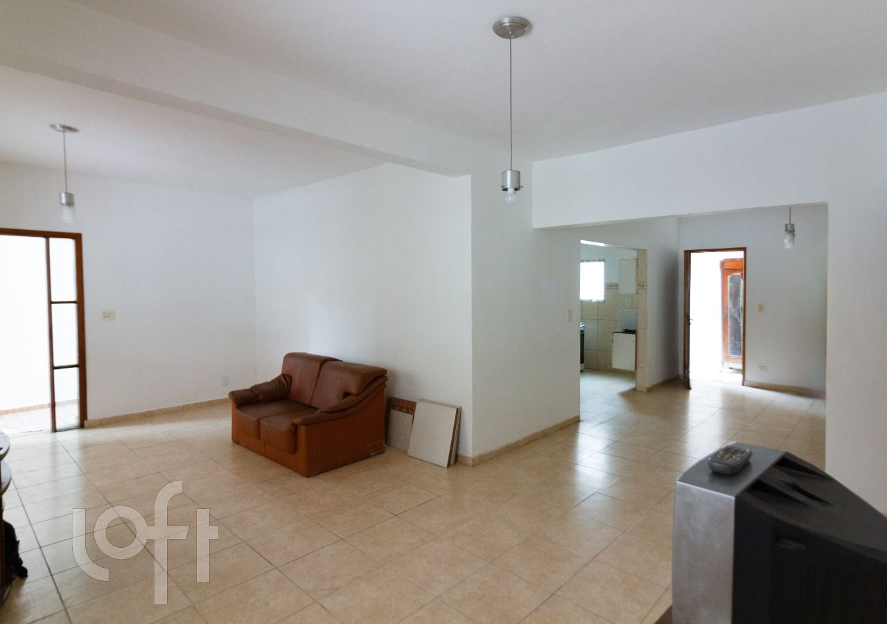 Casa, 3 quartos, 222 m² - Foto 1