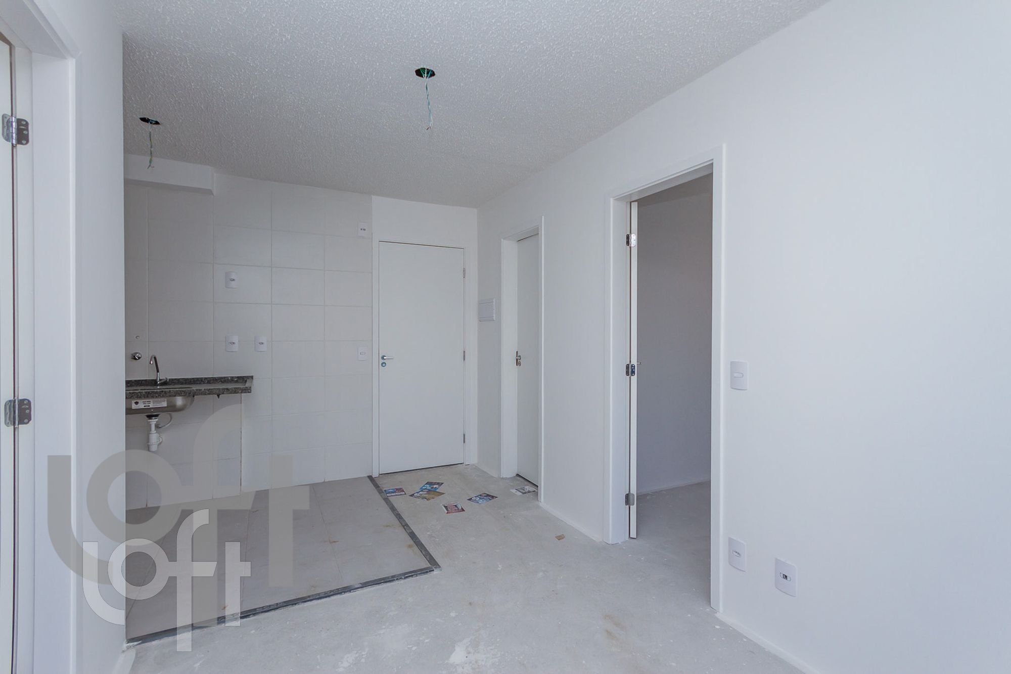 Apartamento à venda com 2 quartos, 40m² - Foto 17