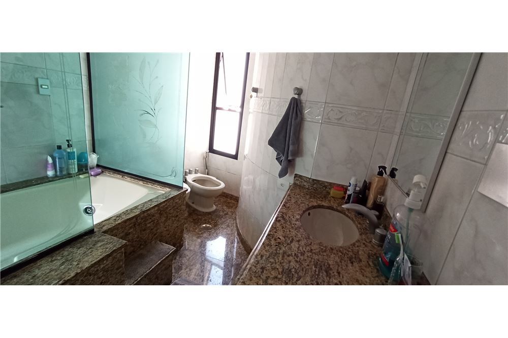 Apartamento à venda com 3 quartos, 165m² - Foto 26