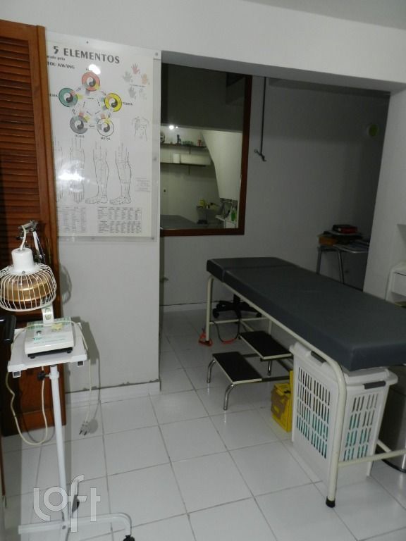 Casa à venda com 3 quartos, 246m² - Foto 22