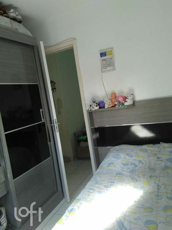Apartamento à venda com 2 quartos, 60m² - Foto 2