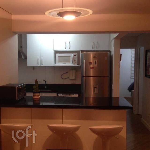 Apartamento à venda com 3 quartos, 70m² - Foto 4